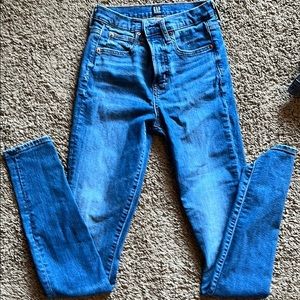 Gap Medium wash skinny jeans